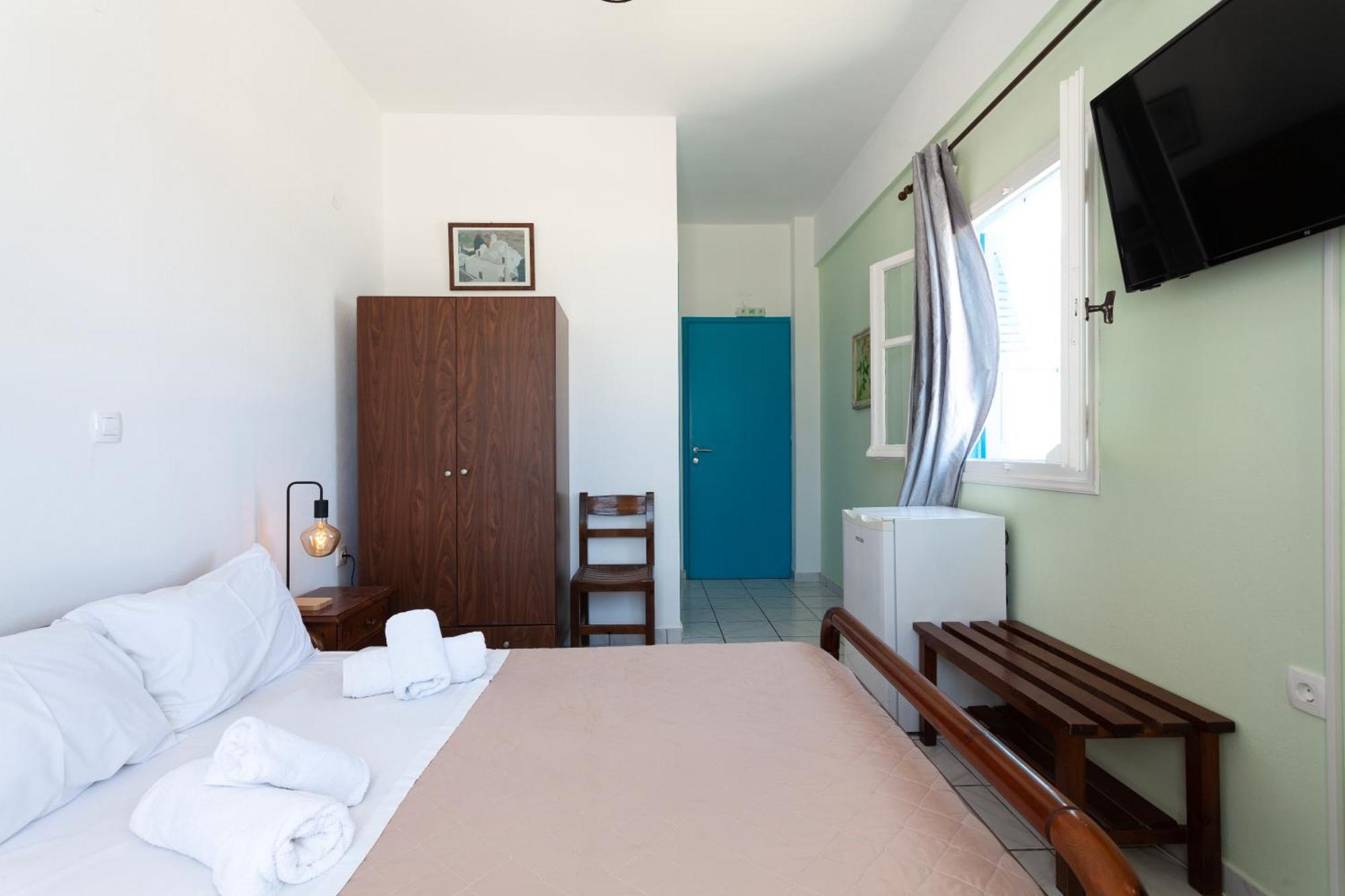 Stella Rooms Vlychada Bilik gambar