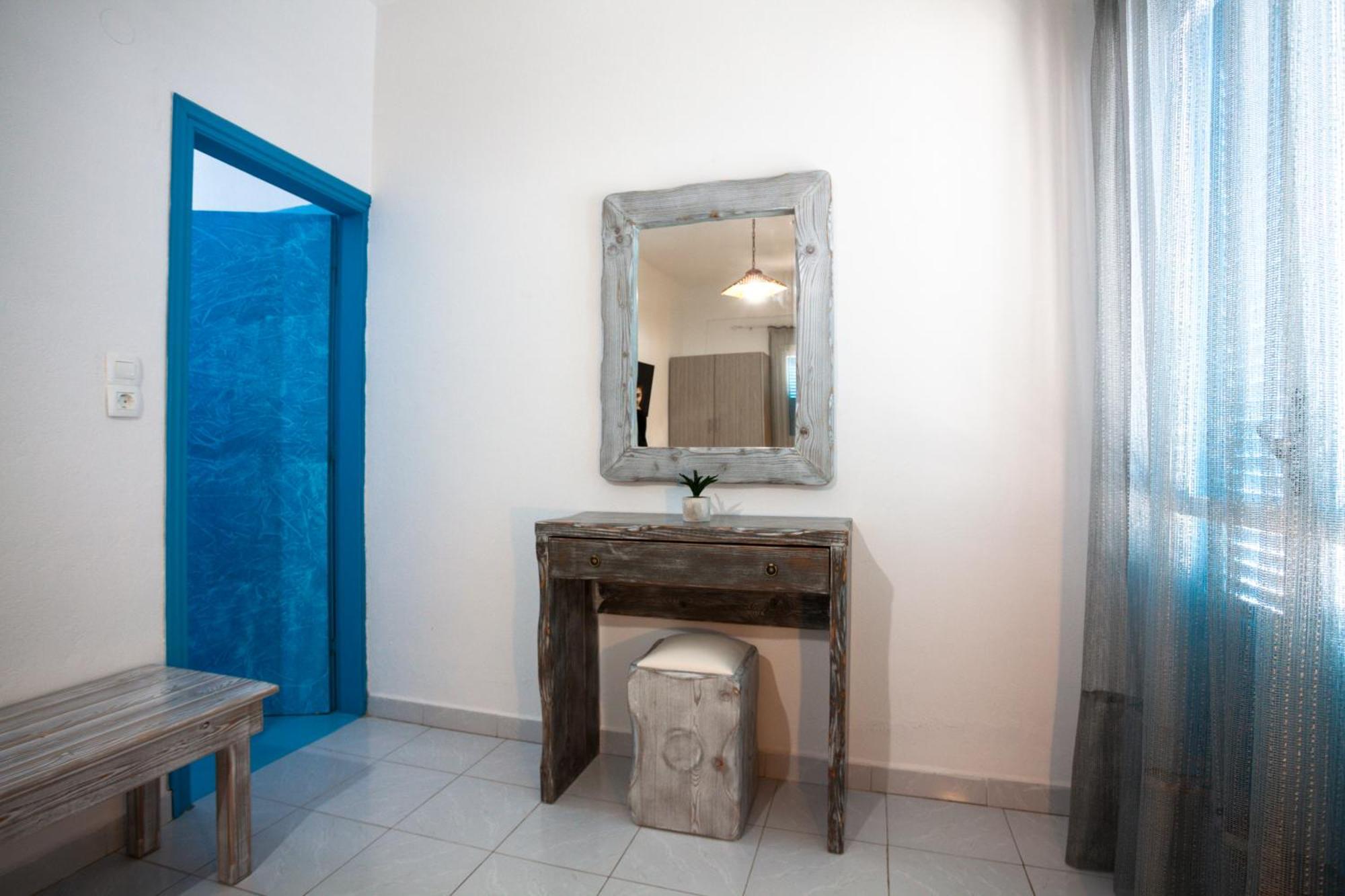 Stella Rooms Vlychada Bilik gambar