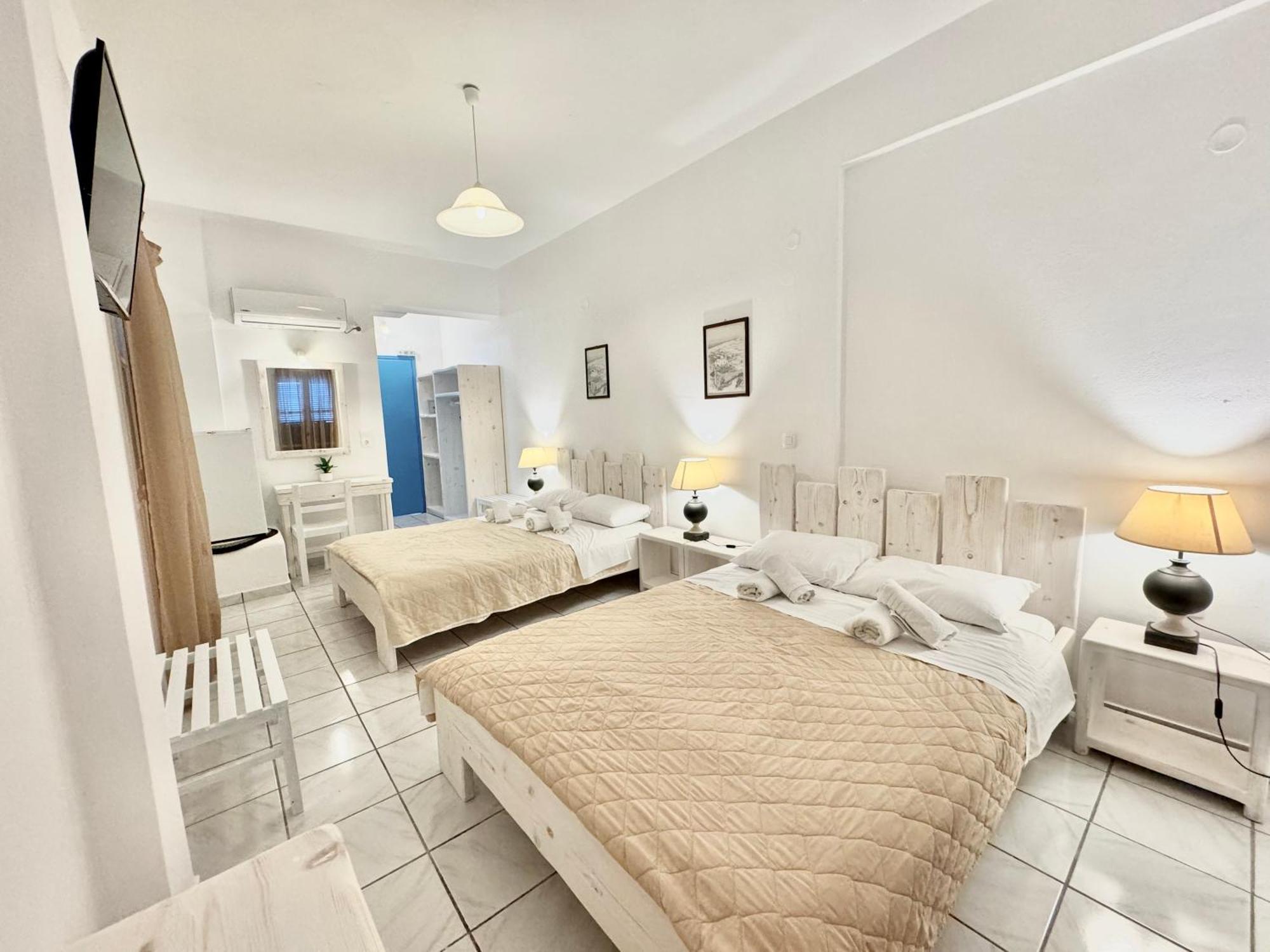 Stella Rooms Vlychada Bilik gambar